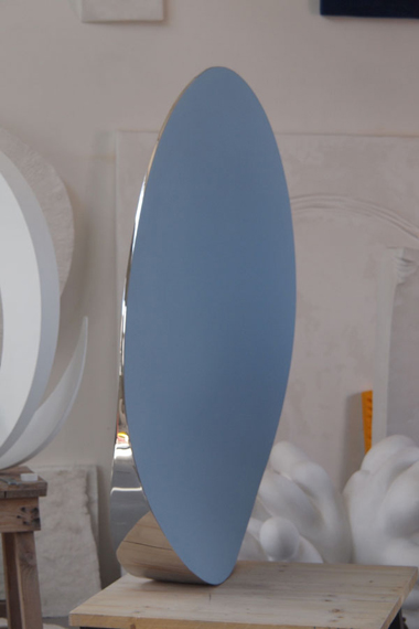 Prasto, Azure butterfly©, 2013; Iron, car paint, stainless steel, lead, 150x110x20 cm