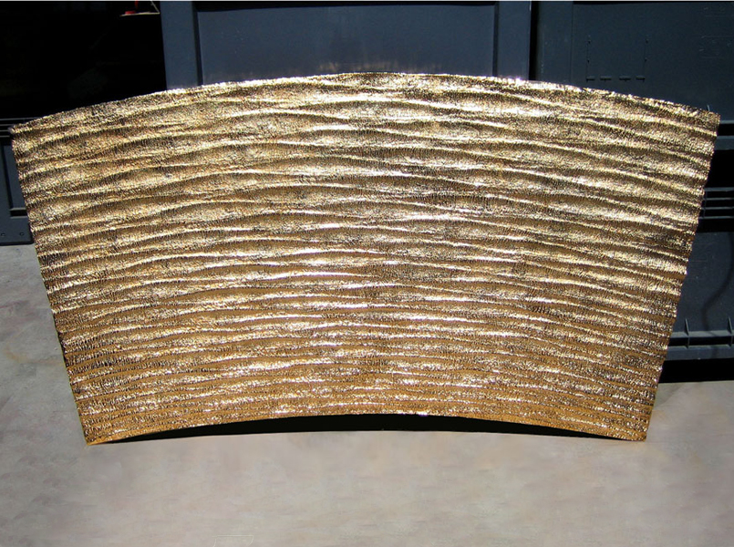 Prasto, Palm tree©, 2005; Gilded bronze, 203x106 cm