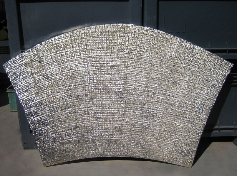 Prasto, Palm tree©, 2005; Nickled bronze, 170x97,5 cm