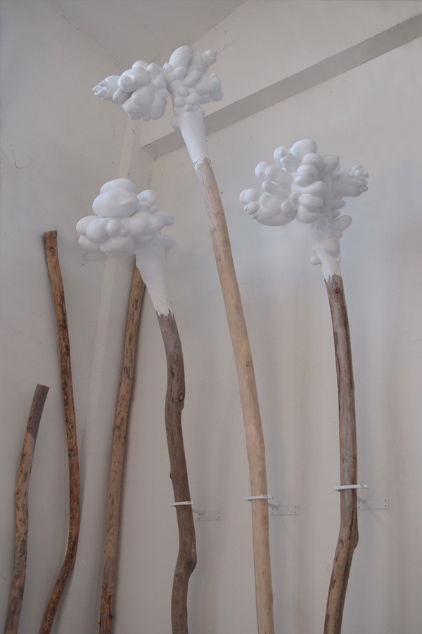 Prasto, Long sticks©, 2012; Ceramic plaster, wood, variable sizes